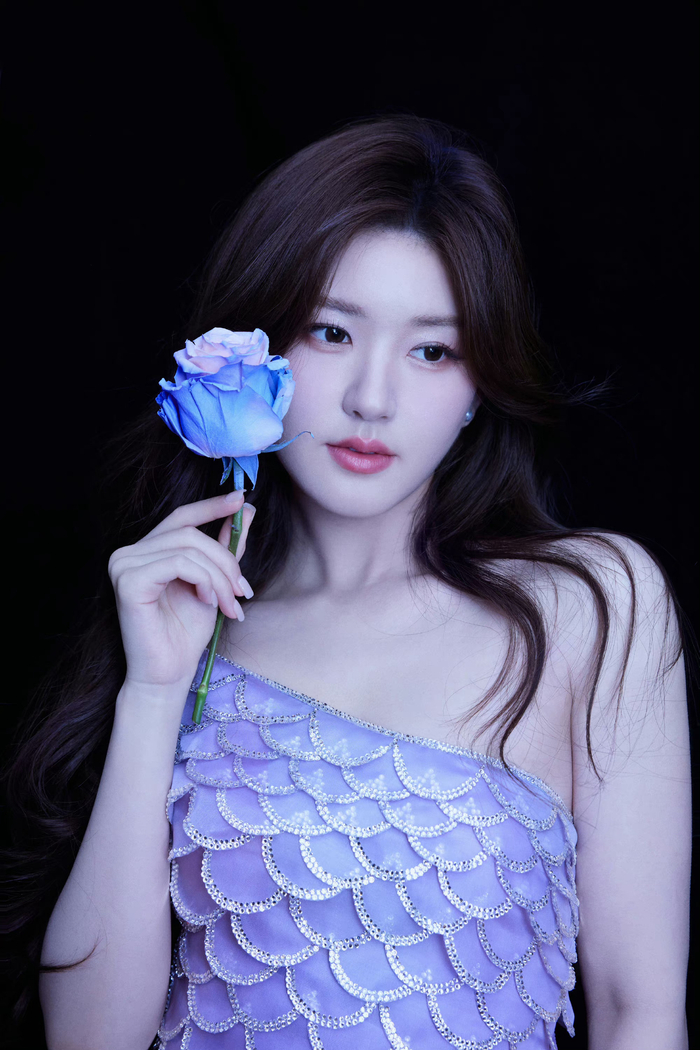 赵露思最新活动造型!georges hobeika 2023秋冬