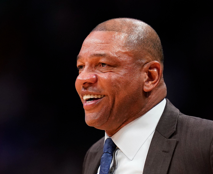 里弗斯明明是冠军教父,为何没有球队愿意聘请他当主教练?__财经头条