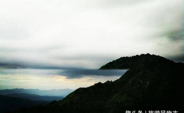 江西上饶除了三清山，还有一座道教名山，风光与黄山相媲美