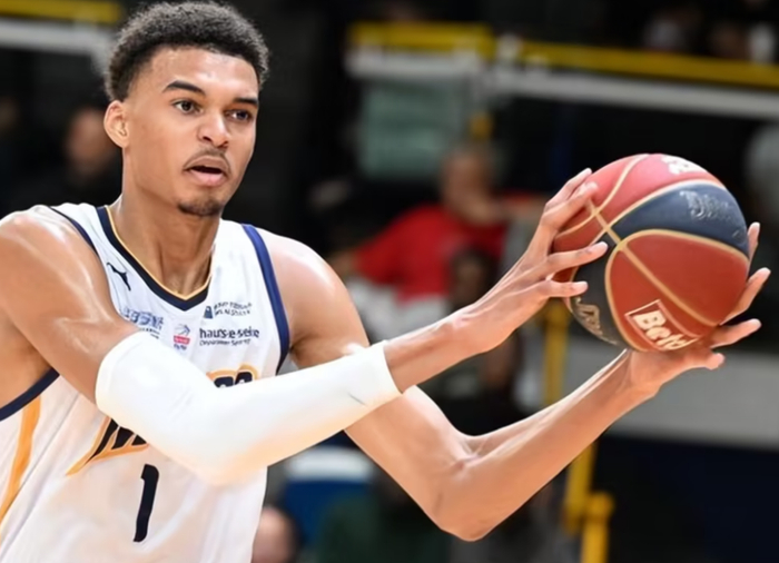 赛季震撼表现马刺重建进度与未来联盟权力更迭可能