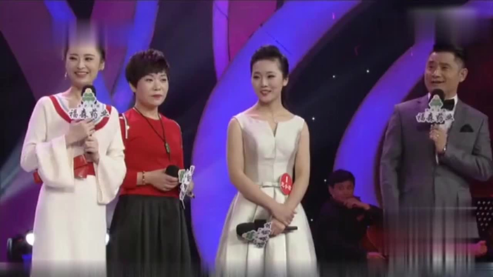 梨园春金奖擂主孙祥雨助阵选手演唱豫剧倒霉大叔的婚事选段