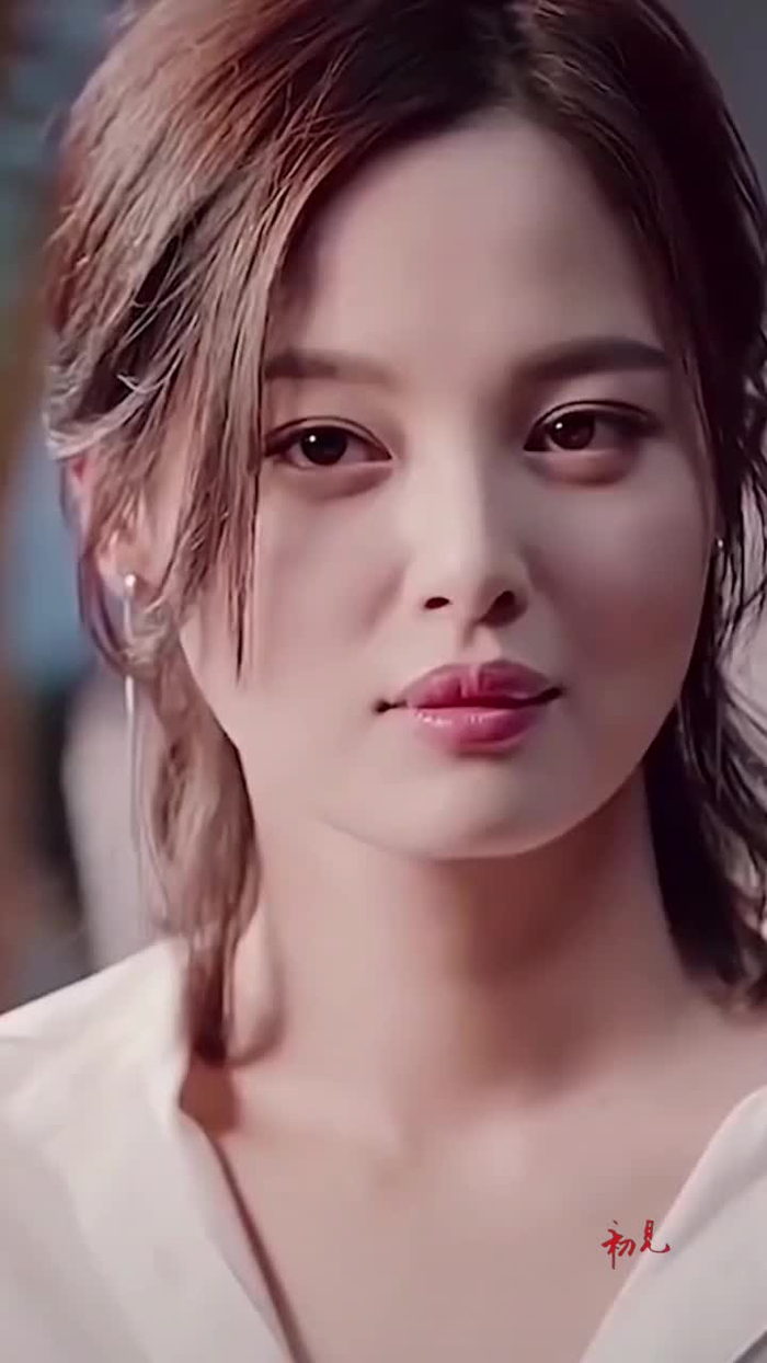好迷人的嘴唇,性感的女神最有魅力,辛芷蕾