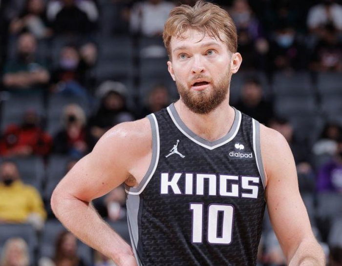 小萨博尼斯5年2.17亿续约国王队,他本可以拿到更高的合同__财经头条