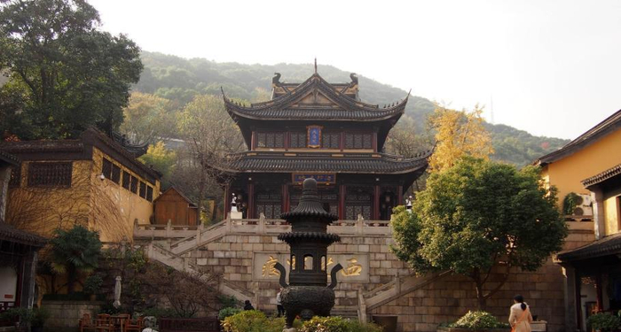 江苏又一古刹走红人称无锡天福宝地就连石头都会法术