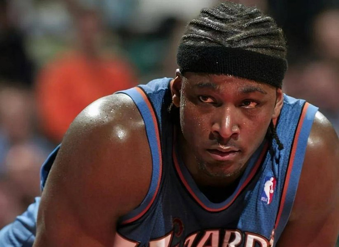 若不是被乔丹选中,夸梅布朗还会是状元吗?或许不会是水货状元了