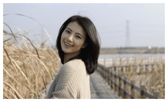 他差点娶了高圆圆，还曾和翟颖同居11年，今50岁却仍是单身|张亚东_新浪娱乐_新浪新闻