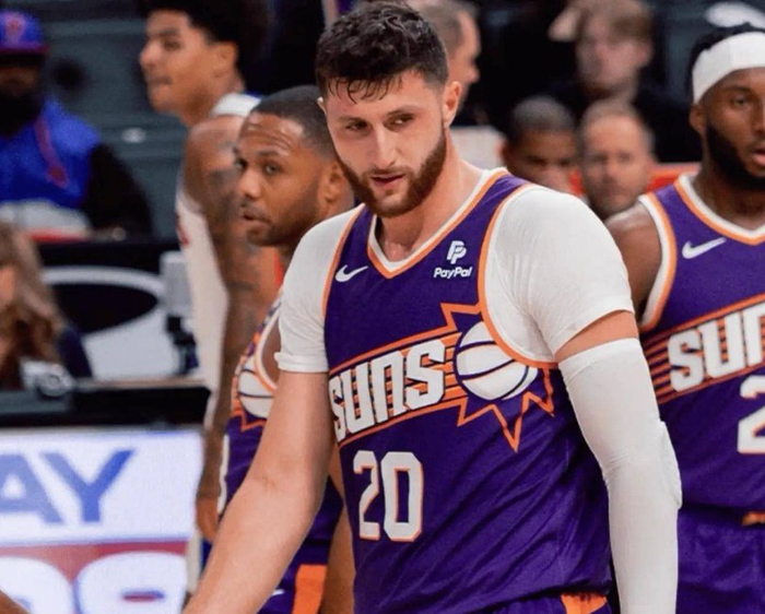 努尔基奇确实是比艾顿更适合太阳队,今年他们有望冲击总冠军|努尔基奇