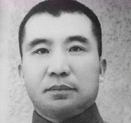抗日名将王耀武,为何在解放战争中表现糟糕?原因只有四个字