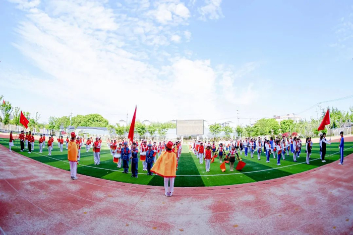 方阵集合完毕!看徐汇少先队鼓号队奏响时代强音