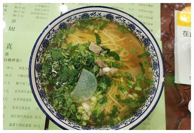 曾火爆全国的“兰州拉面”，为何现在“无人问津”？不仅仅是肉少