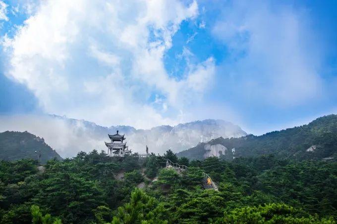 莲花峰记游:灵秀出天柱 玉带绕莲花