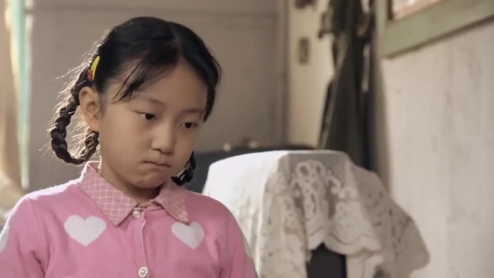 娘亲舅大:家阳没钱了,程程让家阳偷丽红的钱,家阳动手了