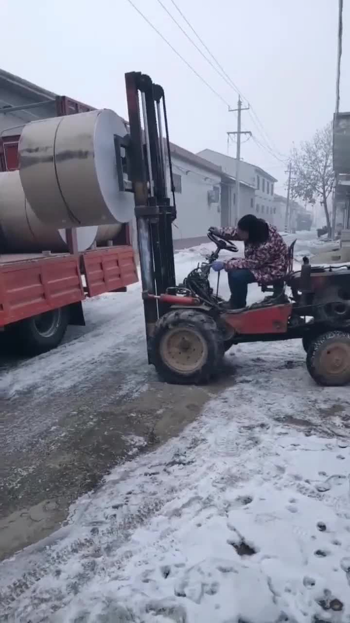拖拉机改成叉车,太有才了