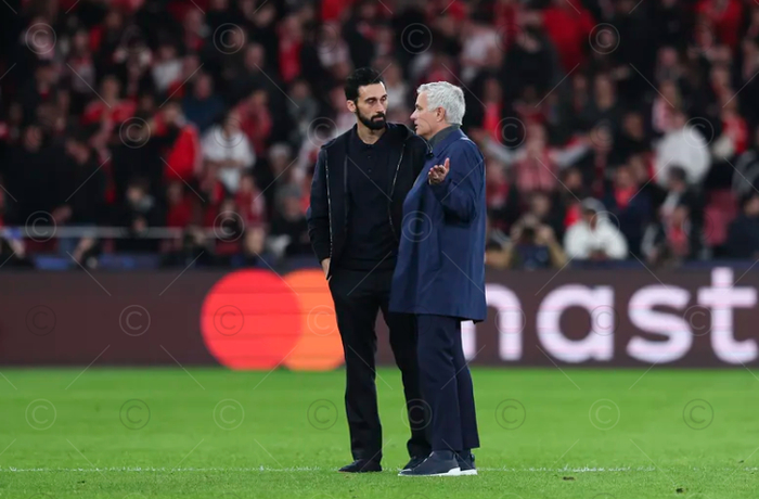 穆里尼奥公开不满判罚环境，普雷斯蒂亚尼命运悬而未决