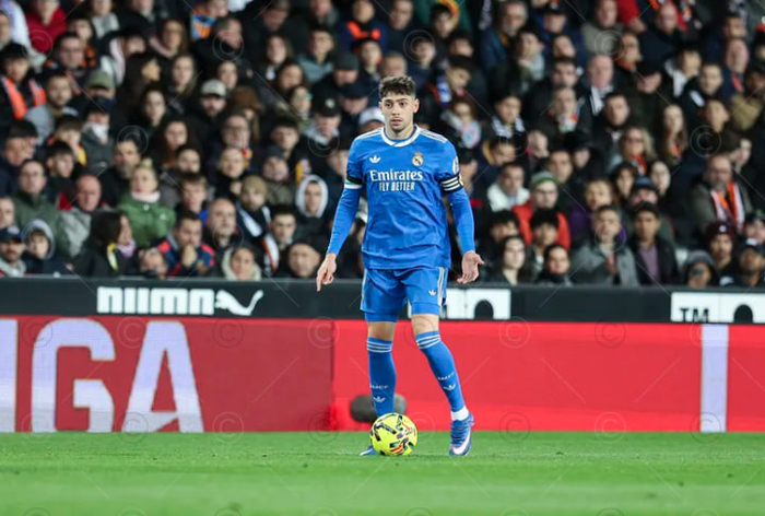 穆里尼奥公开不满判罚环境，普雷斯蒂亚尼命运悬而未决