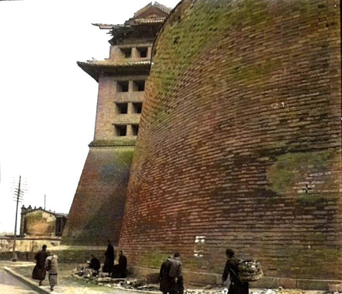 老照片1939年的北京安定门