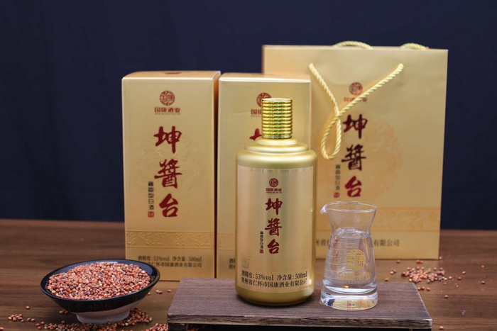网传的白酒鄙视链遭唾弃,对于喜欢喝酒的人来说,有酒就行