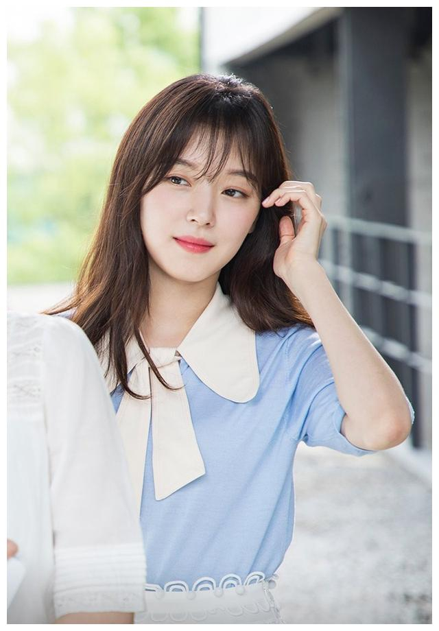 我的id是江南美人可爱又迷人的女二赵友利