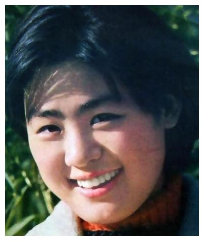 《牧马人》女主丛珊，爆红后遭人妒忌无奈出国，如今过得怎样？|朱时茂|谢晋|李秀芝_新浪新闻