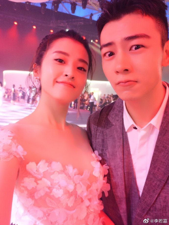 奔走相告 《一起同过窗》第三季终于写完了!