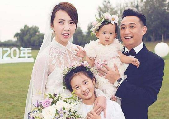 黄磊晒出自己的豪宅地面干净得一尘不染孙莉在家也太省心了