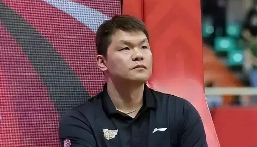姚明官宣男篮意外决定朱芳雨挑战新岗位失败郭艾伦被cba无视