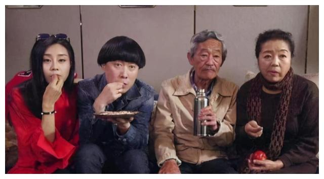 “妹大爷”应宝林:曾是国家一级演员,76岁因一句“脏话”爆红_新浪新闻