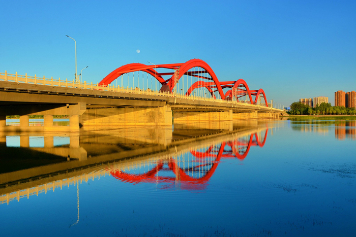 通辽市彩虹桥金光穿过桥下,原创拍摄