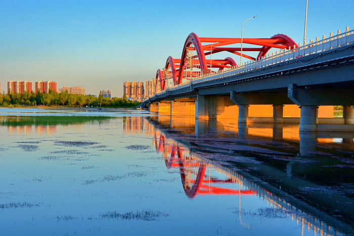 通辽市彩虹桥金光穿过桥下,原创拍摄