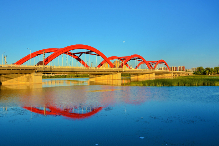 通辽市彩虹桥金光穿过桥下,原创拍摄