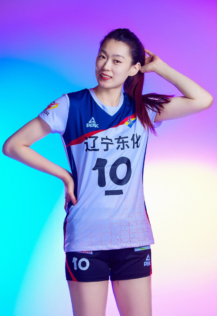 排坛于曼丽来也辽宁女排大队长段放联赛写真欣赏