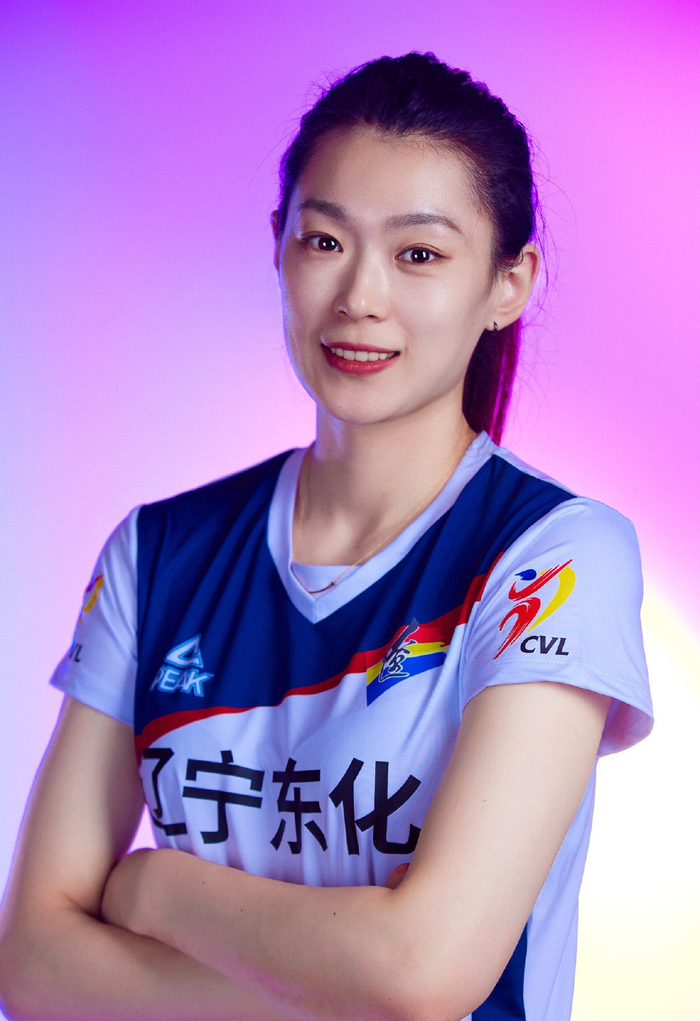 排坛于曼丽来也辽宁女排大队长段放联赛写真欣赏