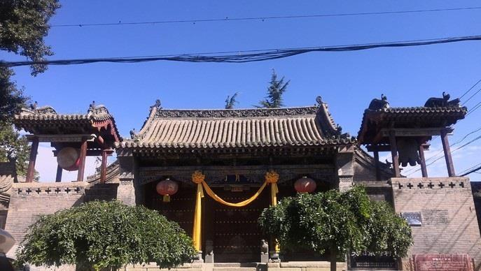 山西农村百年古庙,供奉五条龙和其母亲,只有吉时庙门才打开__财经头条