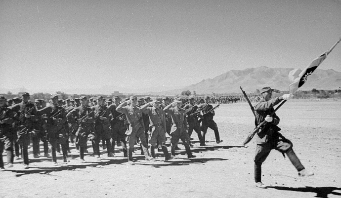 1943年盛世才治下的新疆老照片，徐树铮有这两下子就好了