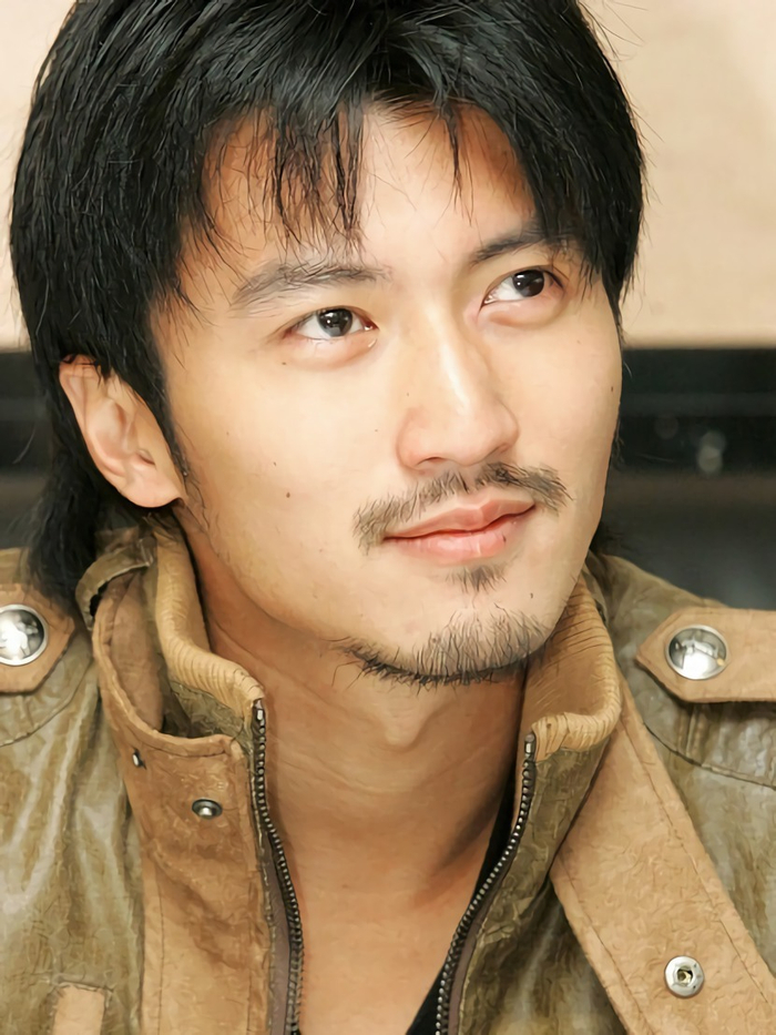 4位男星的胡子茬造型,帅气十足尽显魅力,你青睐谁?