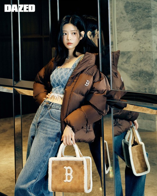 韩国女艺人金敏珠最新杂志写真曝光|金敏珠|杂志|韩国女艺人_新浪新闻
