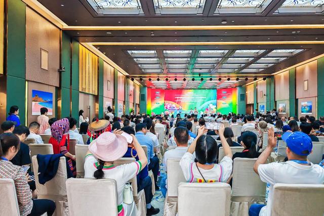 亲诚惠容·共拓内外贸双循环新格局系列活动在汇聚中心圆满举办