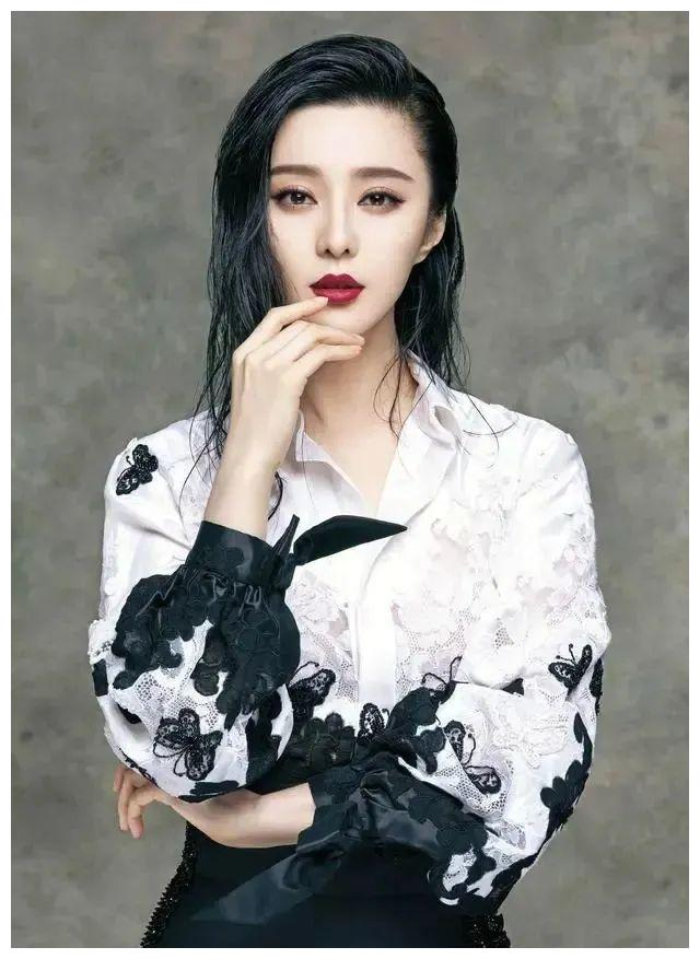 王艳的豪门继子王烁:比继母小8岁追女明星,周迅范冰冰皆在其中_新浪新闻