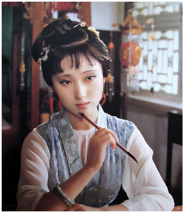 "林黛玉"陈晓旭年轻时罕见美照,真是美到让人"不敢认"啊|陈晓旭|林黛