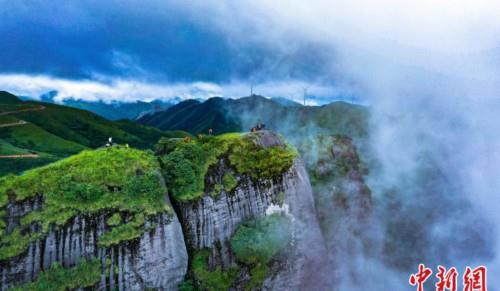 广西龙胜南山牧场风光旖旎