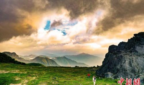 广西龙胜南山牧场风光旖旎