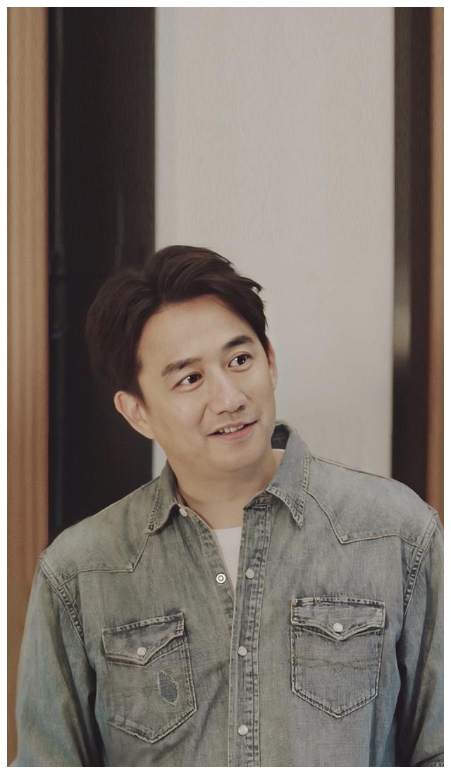 18岁一见钟情,相爱25年从不下厨,黄磊到底多宠孙莉?_新浪新闻