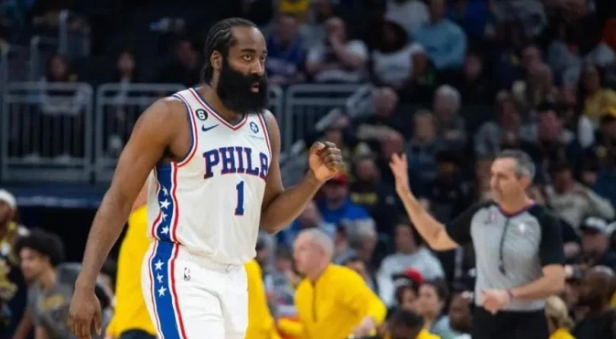 哈登与快船队磨合期赛程回顾