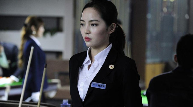 最美台球裁判王钟瑶,身材颜值不输潘晓婷,单身多年现渴望脱单