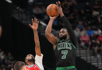 NBA突然严抓4类动作！杰伦布朗成反面教材，SGA为何没出现？