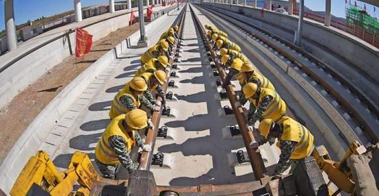 中國又火了,全世界最長高鐵即將通車,日本網友:羨慕__財經頭條