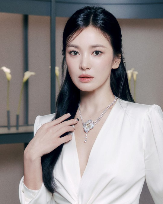 韩国女艺人宋慧乔代言珠宝品牌拍最新宣传照|宣传照|宋慧乔|韩国女