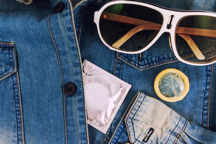 国画颜料和丙烯颜料哪个贵?