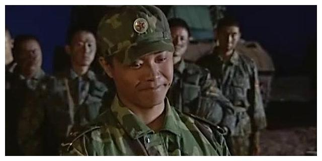 《士兵突击》:许三多、成才、吴哲谁能走得更远|袁朗_新浪财经_新浪新闻