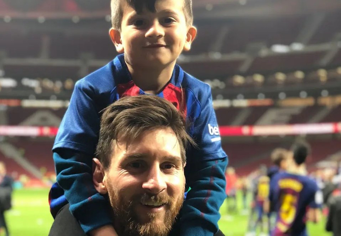 若不是父母的坚持,无法成功|梅西|球王|父母_新浪新闻